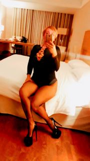 kendi evinde buluşan escort, gerçek resimli bayan, strapon, fetiş
