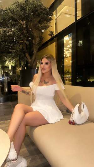 21 yaşlı beyaz tenli Semanur