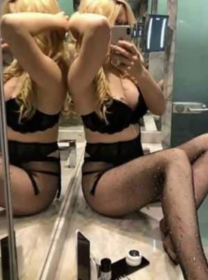 Atakum kendi yeri olan escort Zerrin