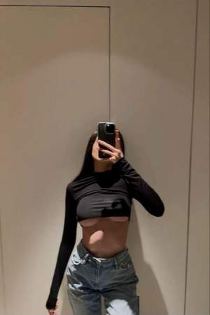 FİT beyaz tenli bayan Eyşan