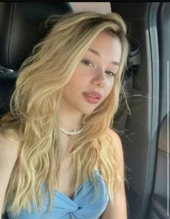 İzmir’den yeni gelen bayan Kumsal