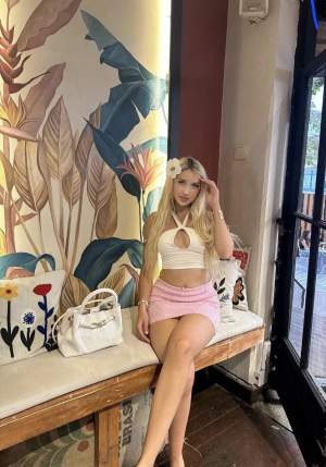 SEKSİ bayan Maral