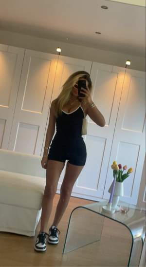 Seksi Sarışın Escort Defne