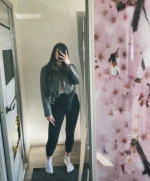 Siyah saçlı seksi Samsun escort bayan Dilya