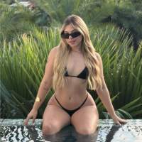 Büyük gögüşlü escort DURU