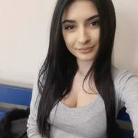 Doyumsuz hizmeti olan Ela