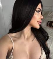 Esmer tenli escort Aleyna