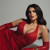 Esmer tenli escort Aleyna