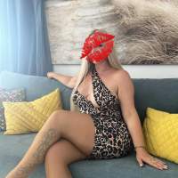 Kendi evinde buluşan ateşli bayan Nazlı