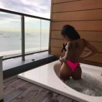 Mis gibi parfüm kokan Gülşen