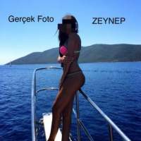 Vücut hatlarıyla baştan çıkaran Loya