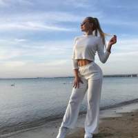 Yeni Ateşli ve Sevişmeyi çok seven Escort Demet